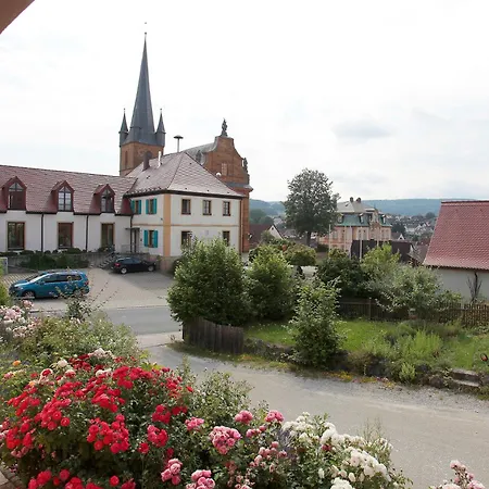 Gemuetliches Mit Galerie Im Appartamento Litzendorf